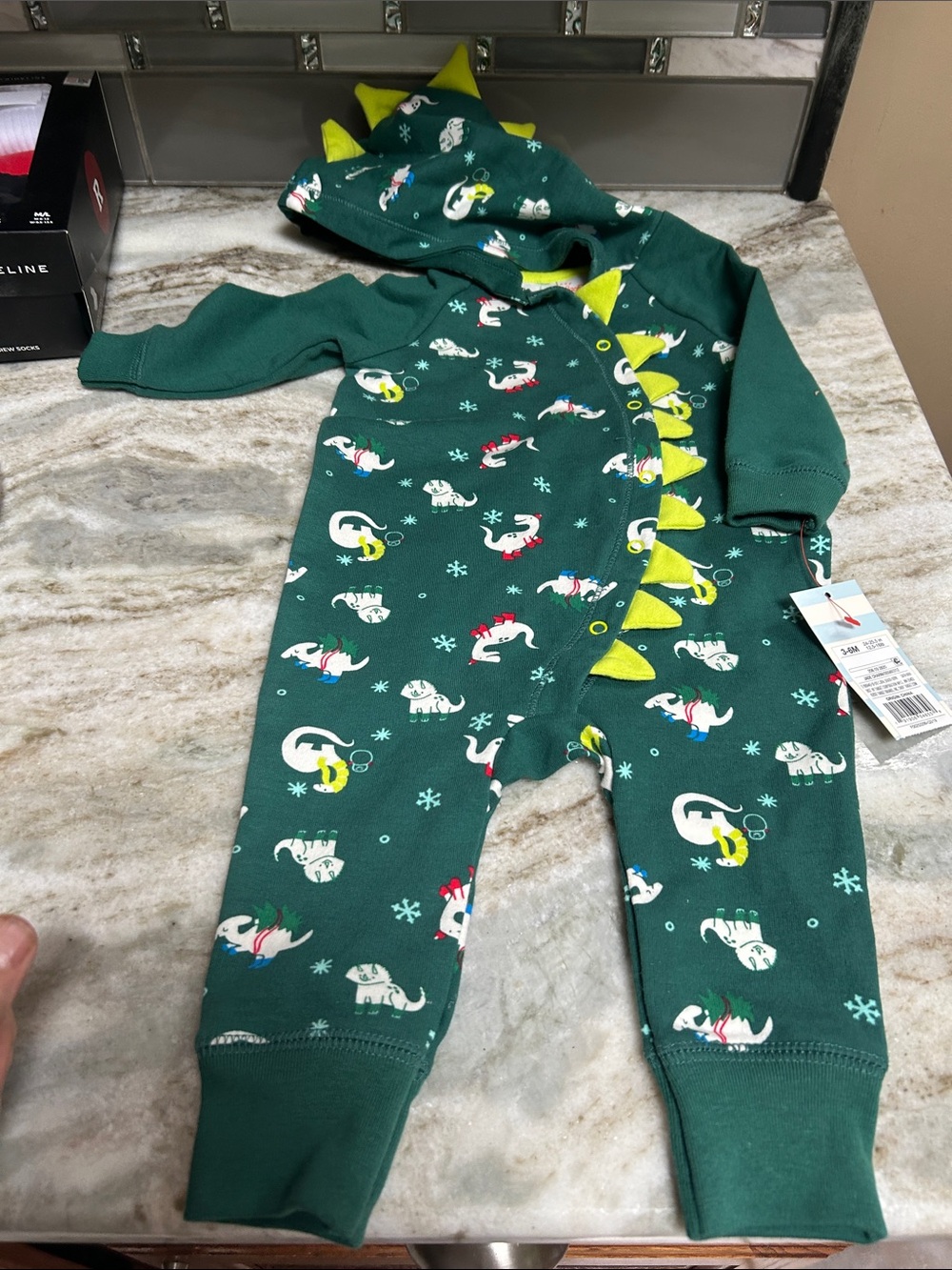 Cat & jack infant 3-6M Green Dino Hooded One-Piece Romper good for Halloween